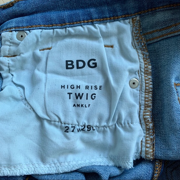 BDG - Ankle High Rise Twig Jeans - Urban Outfitter - Picture 5 of 5
